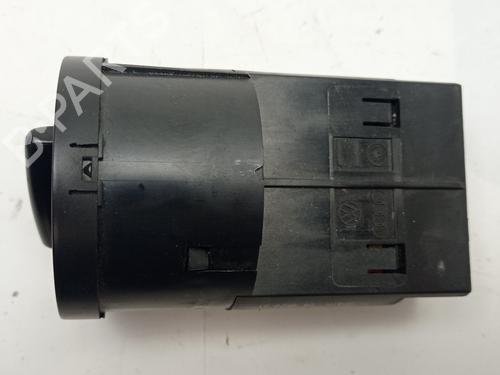 Used Headlight switch VW PASSAT B5 (3B2) [1996-2001]  29502228