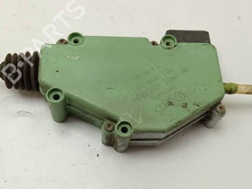 Used Electronic module Electronic module VW TRANSPORTER T4 Van (70A, 70H, 7DA, 7DH) [1990-2003] 39882985 39882985