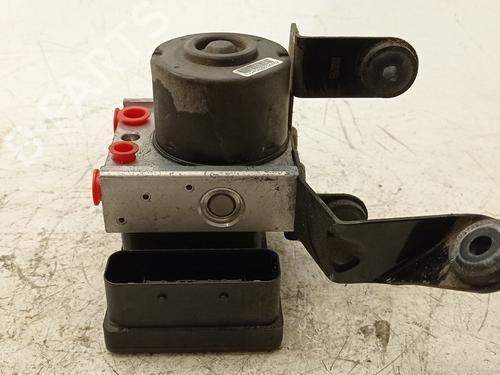 Used ABS pump MAZDA 3 Saloon (BK) 1.6 (BK12) (105 hp) 8107515