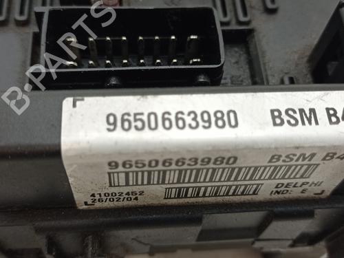Fuse box PEUGEOT 206 Hatchback (2A/C) 1.4 i | BP7092934E1 