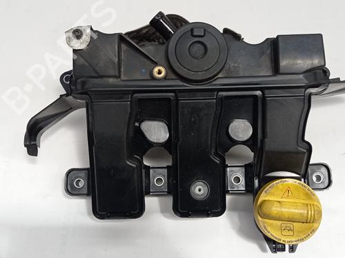 Used Valve cover NISSAN QASHQAI / QASHQAI +2 I (J10, NJ10, JJ10E) 1.6 dCi (130 hp) 18199651