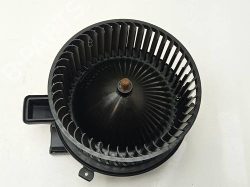 Heater blower motor AUDI Q7 (4MB, 4MG, 4MQ) 50 TDI Mild Hybrid quattro | BP36324128M62 - Image 2