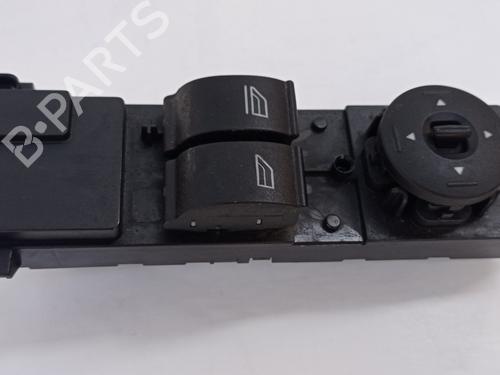 Used Left front window switch FORD FOCUS II (DA_, HCP, DP) [2004-2013]  17117557