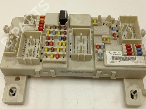 Used Fuse box FORD KUGA I [2008-2012]  29304475