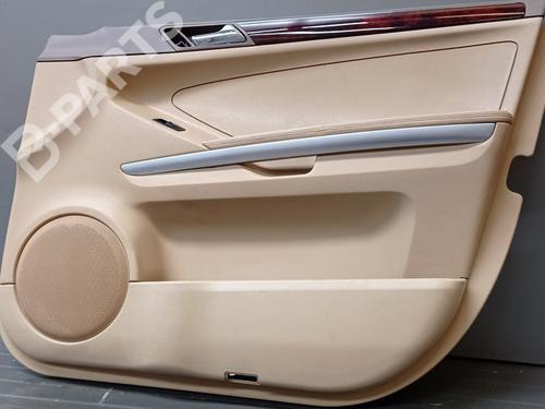 Used Right front door panel Right front door panel MERCEDES-BENZ M-CLASS (W164) ML 320 CDI 4-matic (164.122) (224 hp) 7094053 7094053