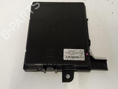 Used Electronic module CITROËN C-CROSSER (VU_, VV_) 2.2 HDi (156 hp) 28708181