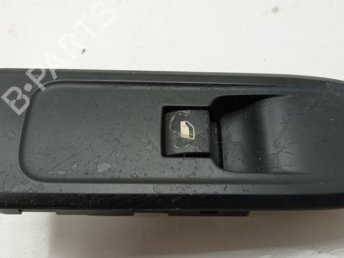 Used Right front window switch Right front window switch 37151664 37151664