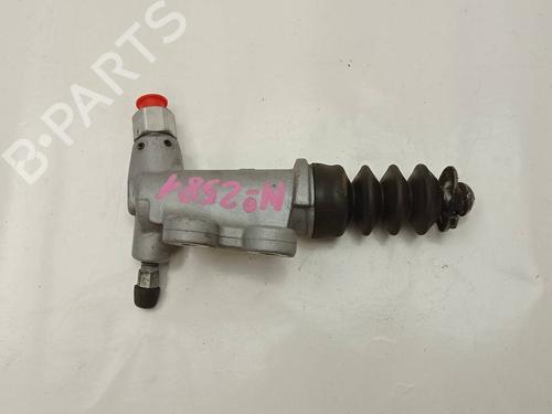 Used Clutch slave cylinder Clutch slave cylinder 37536798 37536798