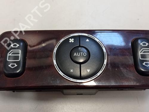 Airco bedieningspaneel MERCEDES-BENZ M-CLASS (W163) ML 400 CDI (163.128) (250 hp) 30577821