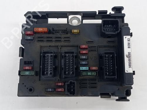 Used Fuse box PEUGEOT 307 Break (3E) 2.0 HDI 110 (107 hp) 30204464