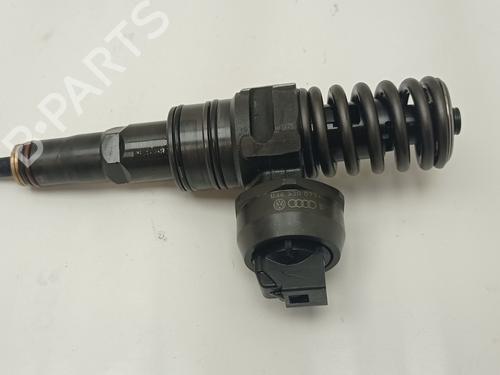 Used Injector Injector VW JETTA III (1K2) 1.9 TDI (105 hp) 33548397 33548397