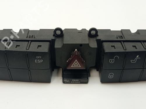 Used Switch MERCEDES-BENZ C-CLASS (W203) C 200 CDI (203.004) (116 hp) 30134348