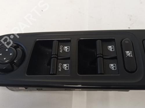 Used Left front window switch JEEP RENEGADE SUV (BU, B1, BV) 1.6 CRD (120 hp) 30326097