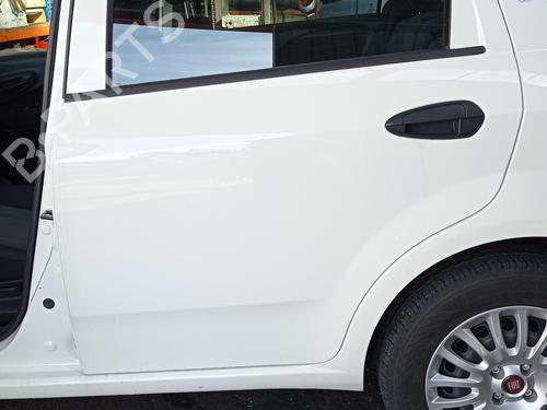 Used Left rear door FIAT GRANDE PUNTO (199_) 1.2 (65 hp) 9133544