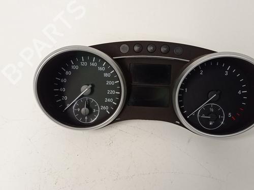 Used Instrument cluster MERCEDES-BENZ M-CLASS (W164) [2005-2012]  7093829