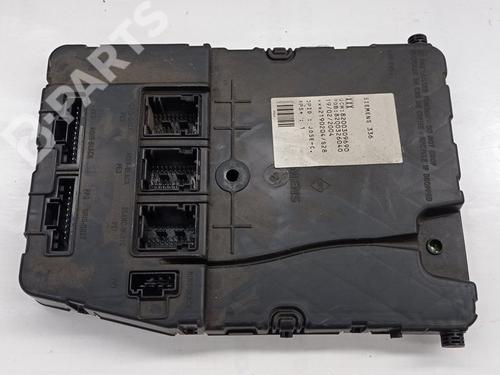 Used Fuse box Fuse box RENAULT MEGANE II Saloon (LM0/1_) 1.5 dCi (LM02, LM13, LM2A) (101 hp) 10568540 10568540