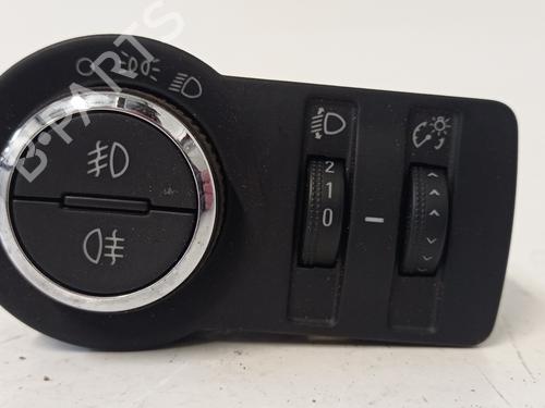 Used Headlight switch CHEVROLET ORLANDO (J309) 2.0 D (163 hp) 10268721