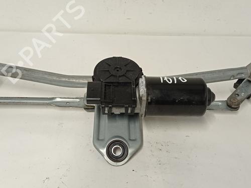 Used Front wiper motor KIA SPORTAGE III (SL) 1.7 CRDi (116 hp) 21665812