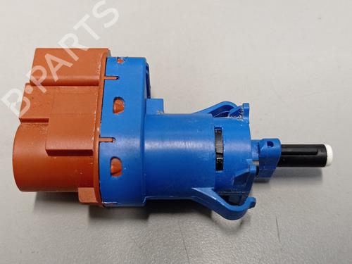 Spak kontakt ABARTH 500C / 595C / 695C 1.4 (312.AXF1A, 312.AXD1A) (160 hp) 30642019