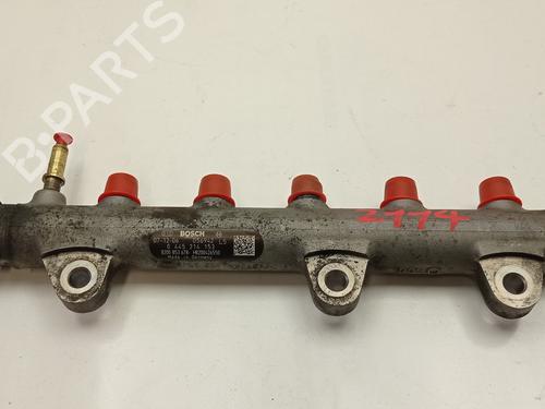 Used Injection rail NISSAN PRIMASTAR Van (X83) 2.0 dCi 115 (114 hp) 27496835