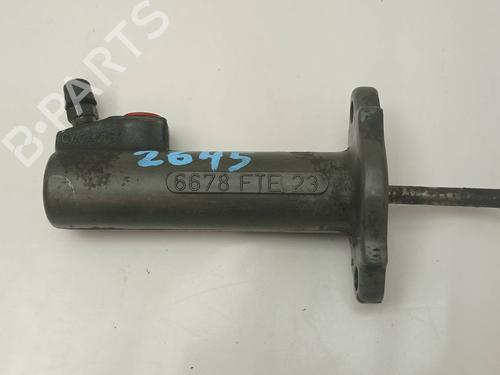 Used Clutch slave cylinder Clutch slave cylinder 37491154 37491154