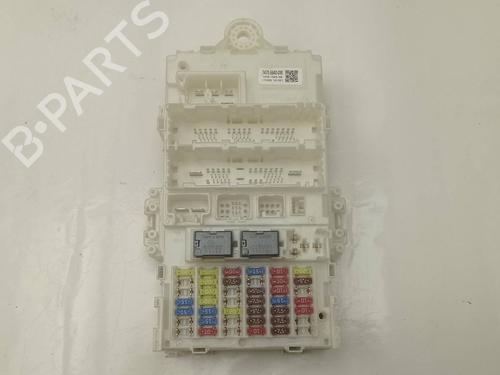 Used Fuse box Fuse box 37759425 37759425