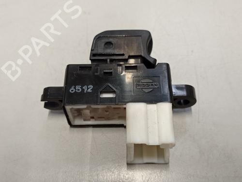 Used Right front window switch NISSAN MICRA III (K12) 1.2 16V (80 hp) 19105952