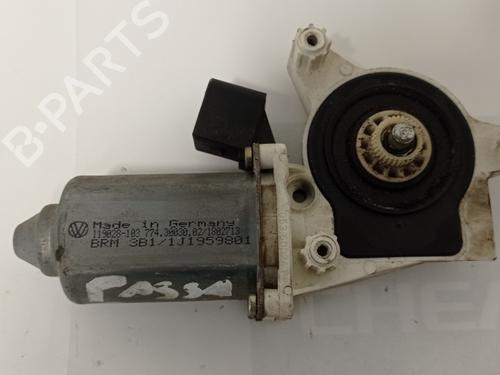Vindusheismotor venstre foran VW PASSAT B5 (3B2) 1.9 TDI | BP8389703E21 