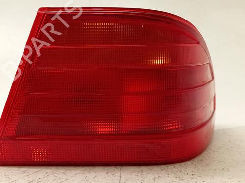 Used Right taillight MERCEDES-BENZ E-CLASS (W210) E 300 Turbo-D (210.025) (177 hp) 7986995