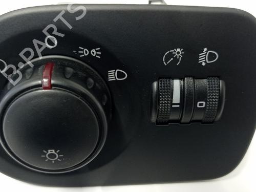 Used Headlight switch SEAT LEON (1P1) 2.0 TDI 16V (140 hp) 19055410