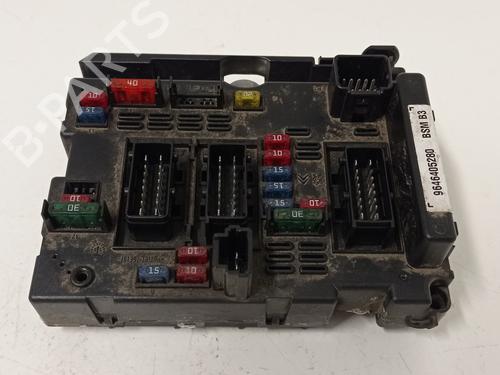 Used Fuse box PEUGEOT 307 (3A/C) 2.0 HDi 110 (107 hp) 7092717