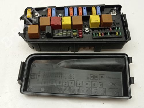 Used Fuse box Fuse box SAAB 9-3 (YS3F, E79, D79, D75) [2002-2015] 40082991 40082991