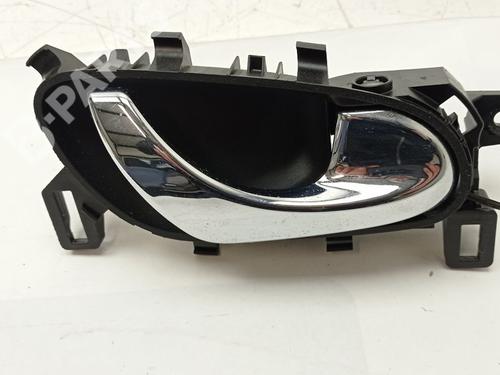 Used Front right interior door handle Front right interior door handle NISSAN QASHQAI II SUV (J11, J11_) 1.6 dCi ALL MODE 4x4-i (130 hp) 8916049 8916049
