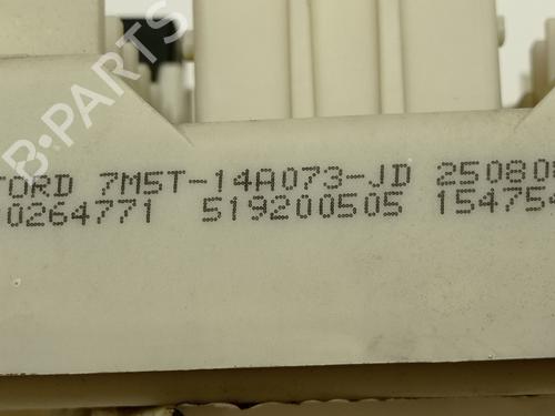 Fuse box FORD KUGA I  | BP29304475E1 