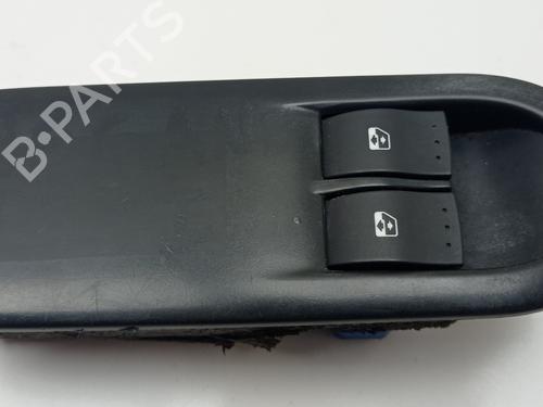 Used Left front window switch RENAULT MEGANE II (BM0/1_, CM0/1_) [2001-2012]  30134354