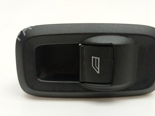 Used Right front window switch FORD FIESTA VI (CB1, CCN) 1.25 (82 hp) 30644750