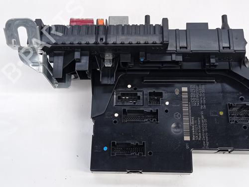 Used Fuse box Fuse box MERCEDES-BENZ E-CLASS Coupe (C207) E 220 CDI / d (207.302, 207.301) (170 hp) 33397809 33397809
