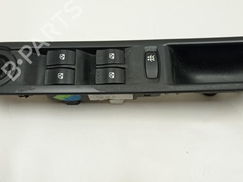 Used Left front window switch RENAULT ESPACE IV (JK0/1_) 2.2 dCi (JK0H) (150 hp) 30754257