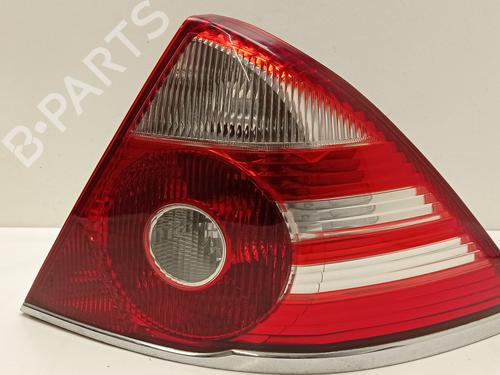 Used Right taillight FORD MONDEO III (B5Y) [2000-2007]  22633032