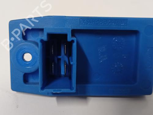 Used Heater resistor FORD FOCUS I Saloon (DFW) 1.6 16V (100 hp) 30775585