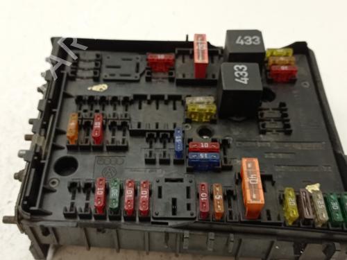 Used Fuse box VW TOURAN (1T1, 1T2) 2.0 TDI 16V (140 hp) 7092814