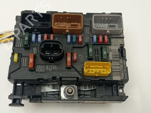 Used Fuse box Fuse box PEUGEOT 207 (WA_, WC_) 1.6 16V (109 hp) 33793992 33793992