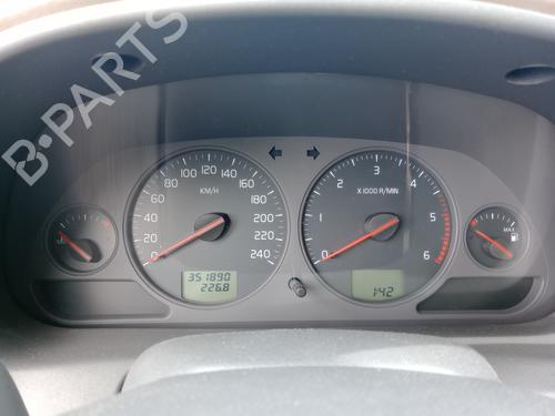 Used Instrument cluster VOLVO S40 I (644) 1.9 DI (115 hp) 17870622