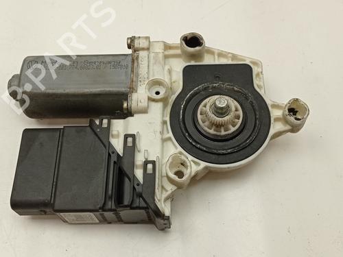 Used Right rear window motor Right rear window motor VW GOLF IV Variant (1J5) 1.9 TDI (101 hp) 33397854 33397854