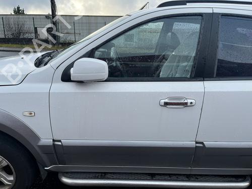 Used Left front door KIA SORENTO I (JC) [2002-2011]  31946986