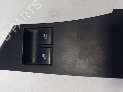 Used Left front window switch OPEL ASTRA H (A04) [2004-2014]  7517859