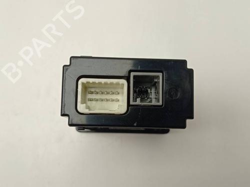Electronic module LEXUS IS I (_E1_) | BP36670636M83 - Image 2