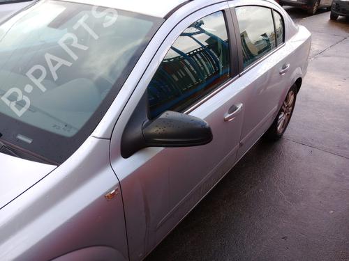 Used Left front door OPEL ASTRA H (A04) [2004-2014]  31979359