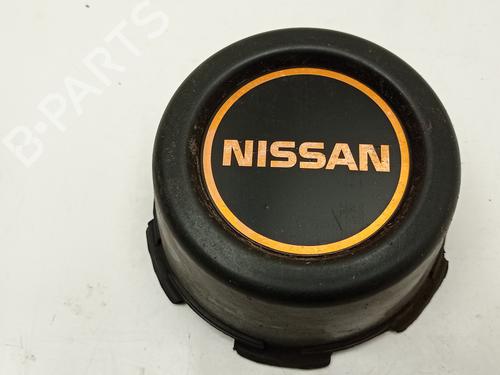 Used Hub cap NISSAN TERRANO II (R20) 2.7 TDi 4WD (125 hp) 25849468