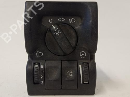 Used Headlight switch OPEL VECTRA B (J96) [1995-2004]  29982926